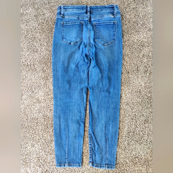 KanCan Medium Blue Distressed Cropped Jeans Women's 13 30 - Picture 2 of 7